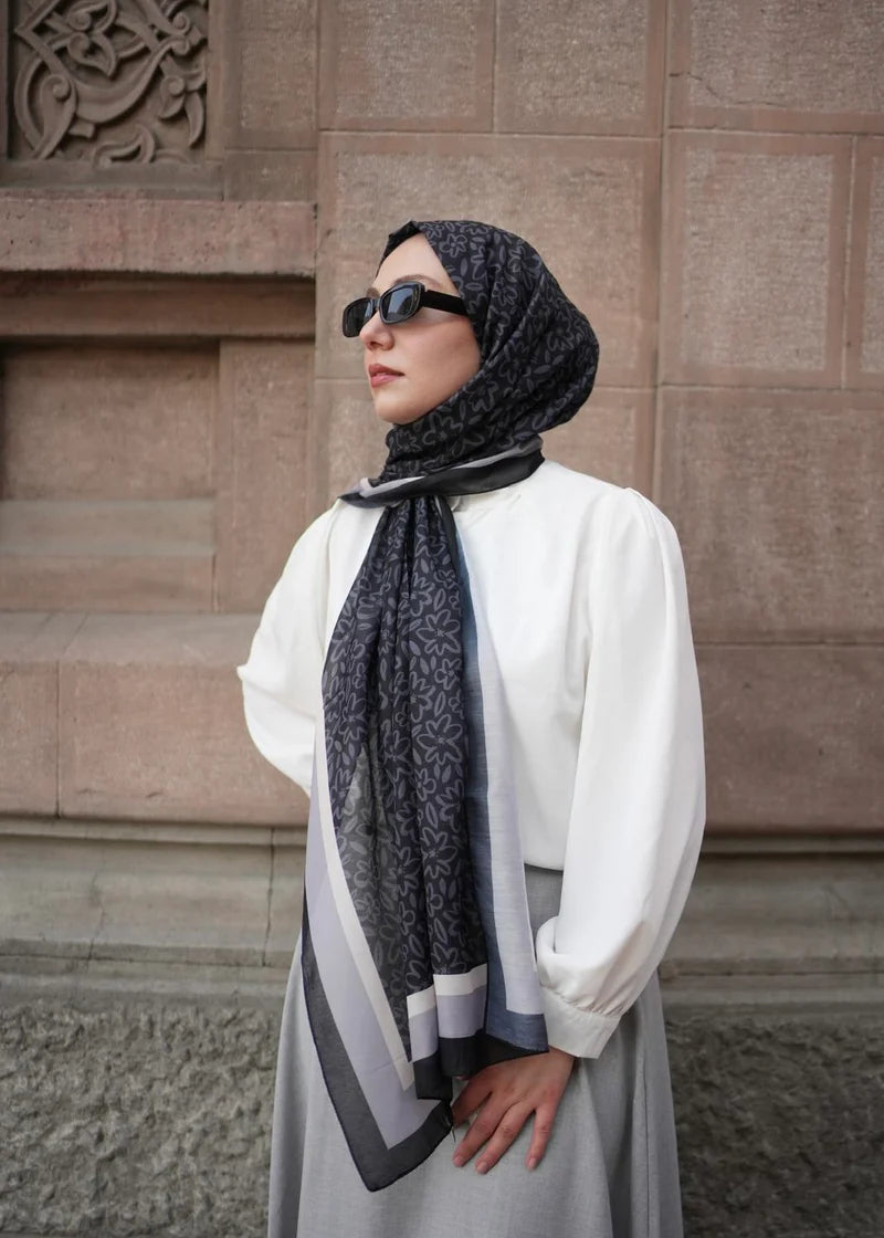 Flora Line Hijab - Black Gray