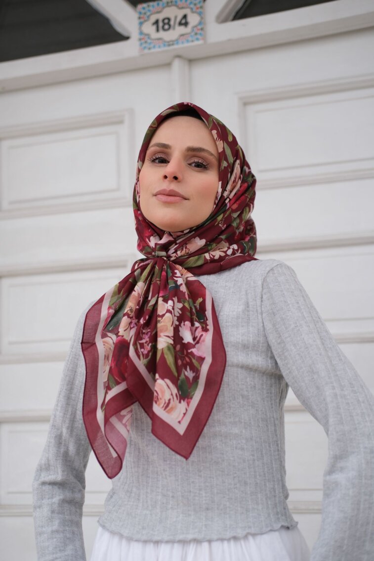 Florya Square Scarf - Burgundy