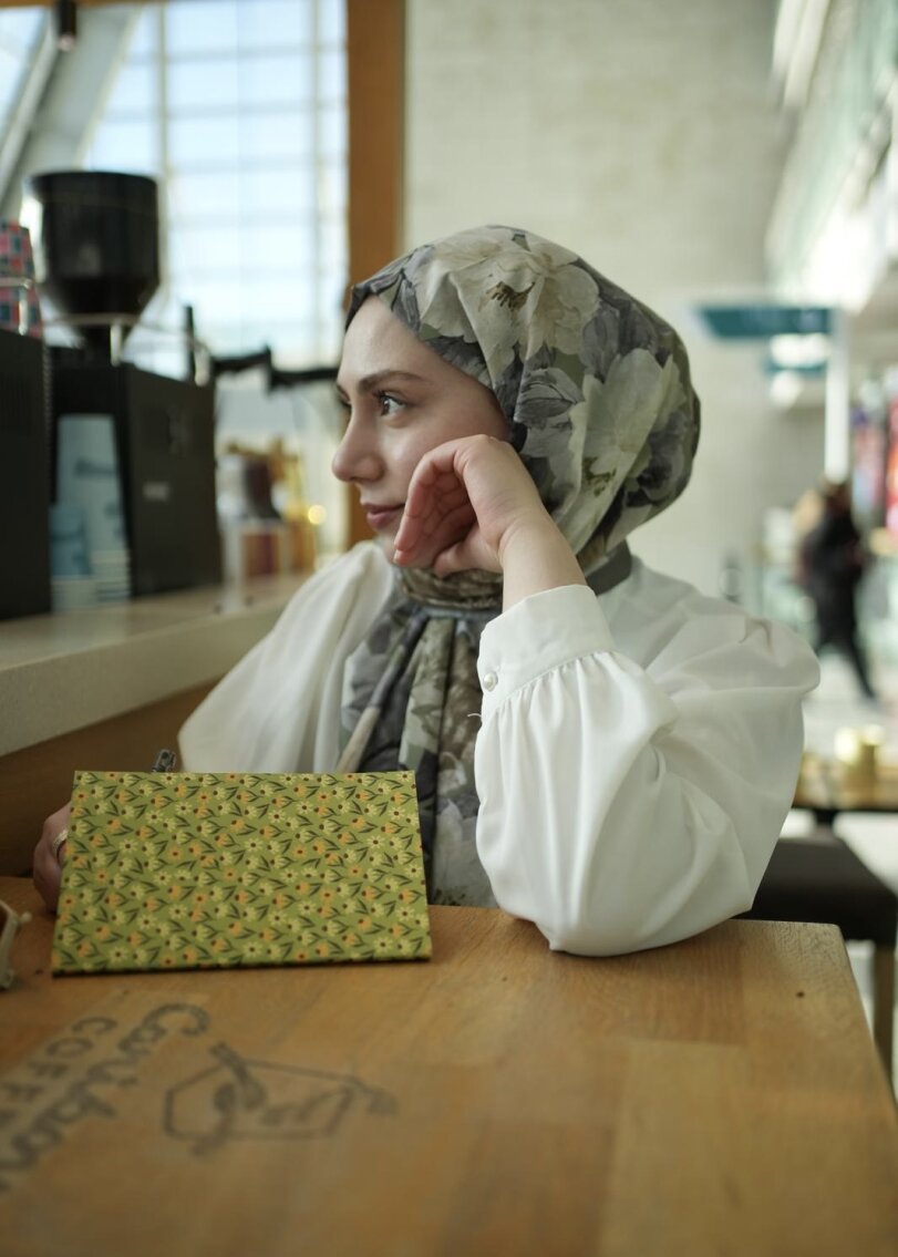Velvet Bloom Hijab - Green
